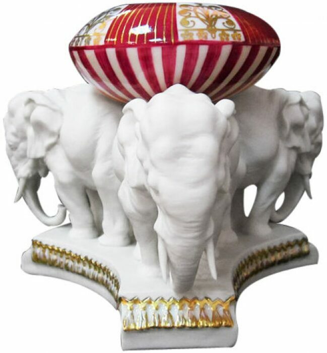 Three Elephants Ashtray statuette