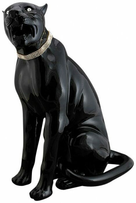 The statuette "Panther" is black