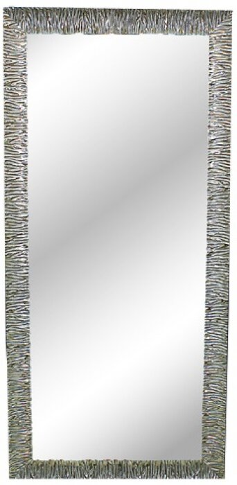 Зеркало с волнистой серебряной рамкой