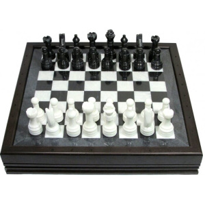 Шахматы из массива венге "Стандартные" фигуры из черного и белого мрамора