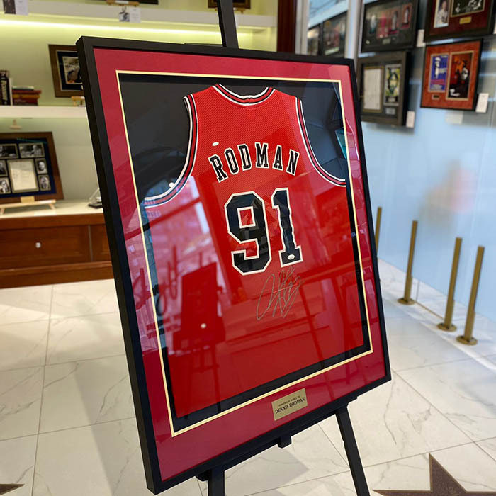 Dennis Rodman - Signed Chicago Bulls jersey