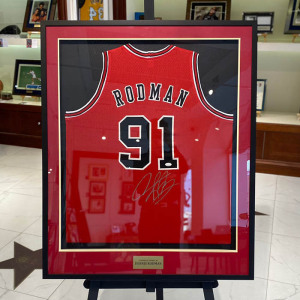 Dennis Rodman - Signed Chicago Bulls jersey