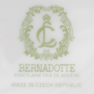 Чайный сервиз Bernadotte Недекорированный 6 персон 17 предметов