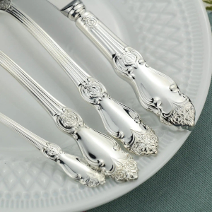 Посеребренный столовый набор "Серебряная Роза": вилка, ложка, нож, чайная ложка