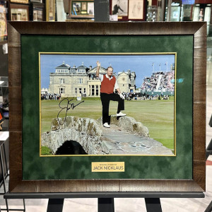 Autographed photo of golfer Jack Nicklaus