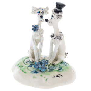 Статуэтка из фарфора "Пара собак с цветами"