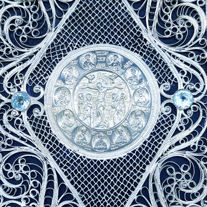 Православный молитвослов с филигранью (серебро), топазами