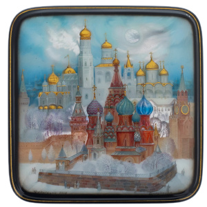 The box "View of the Kremlin" by Zaprudnov, Fedoskino