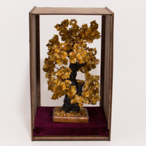 Souvenir amber tree "Oak"