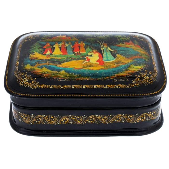 The box "Snow Maiden" by Kuznetsov, Palekh