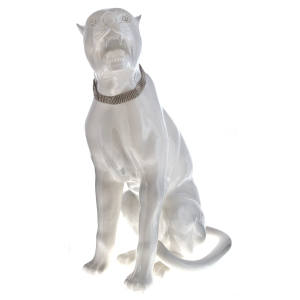 The statuette "Panther" is white